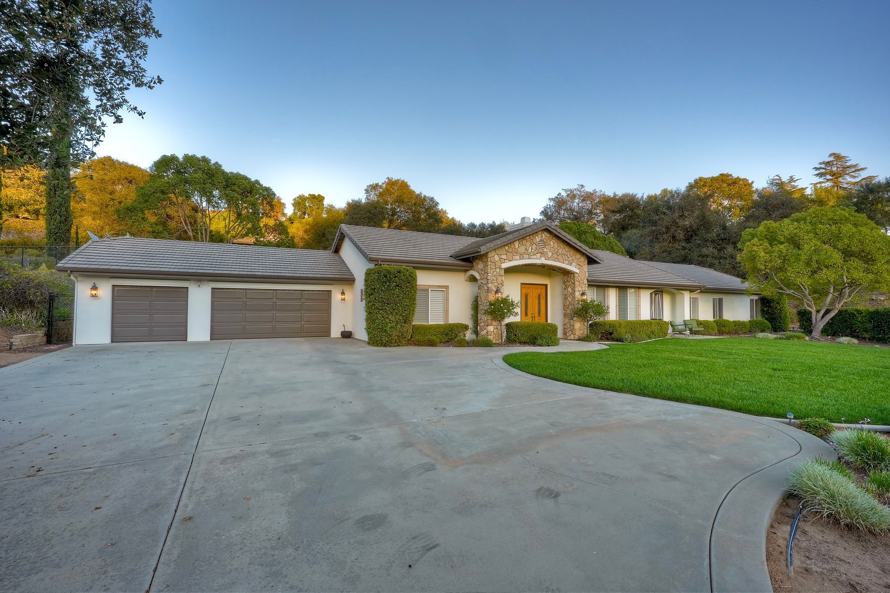 Villa Vigneto, 2710 Gird Road, at golden hour